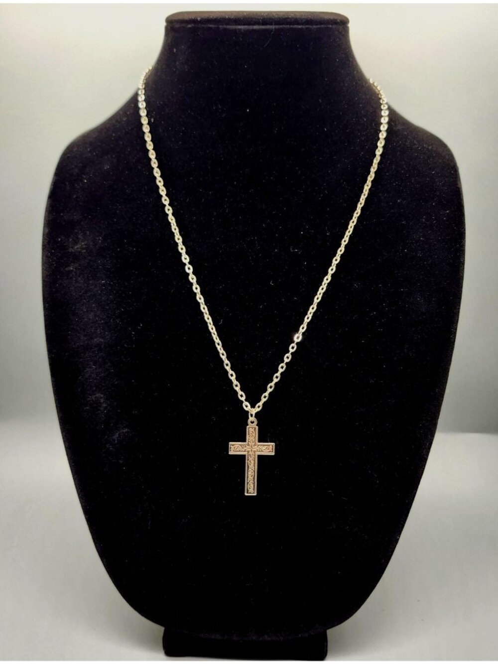 Silver Cross Pendant Necklace With Chain – Elegant Religious Jewelry For Everyda